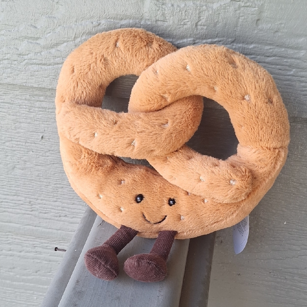NWT Jellycat Amuseables Pretzel